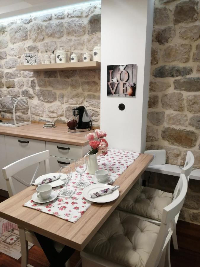 V&M Luxury Studio Pag Town Esterno foto