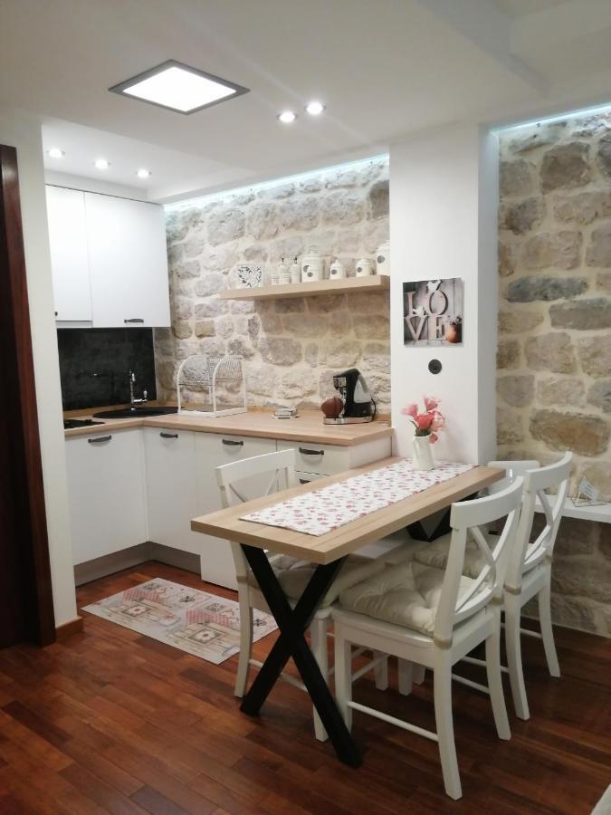 V&M Luxury Studio Pag Town Esterno foto